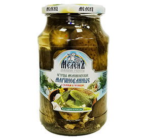 Огурцы маринованные с зеленью и чесноком Меленъ 900гр
